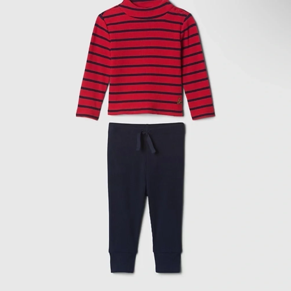 GAP Kids Red and Navy Striped Play Set